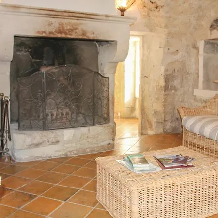 Saint-restitut Sleeps 18 Pool Air Con Wifi * Saint-Restitut